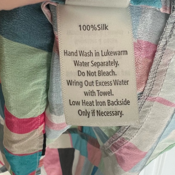 ECRU STYLE Multi-colored Silk Tank (M) - Picture 5 of 9